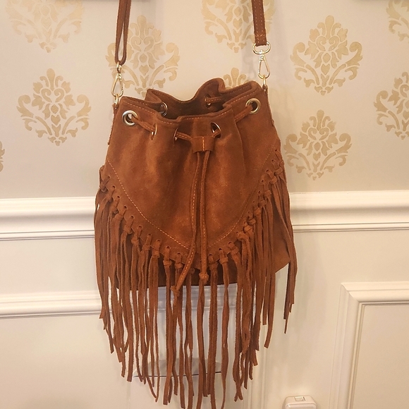 Imported Purse with Fringe. - Picture 4 of 12